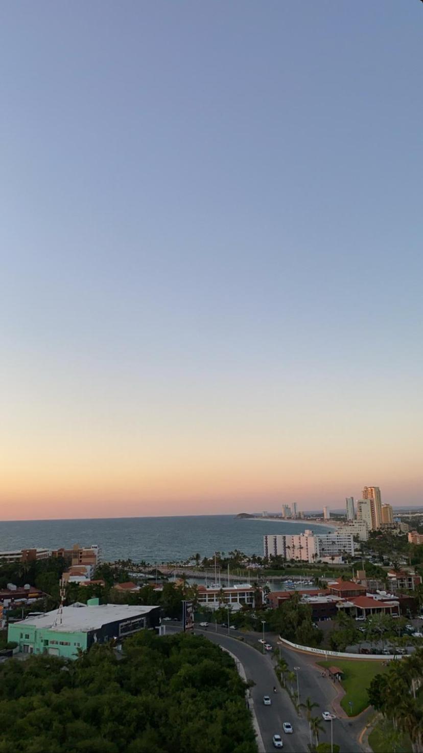 Departamento Con Gran Vista Al Mar Y Super Bien Ubicado Mazatlán