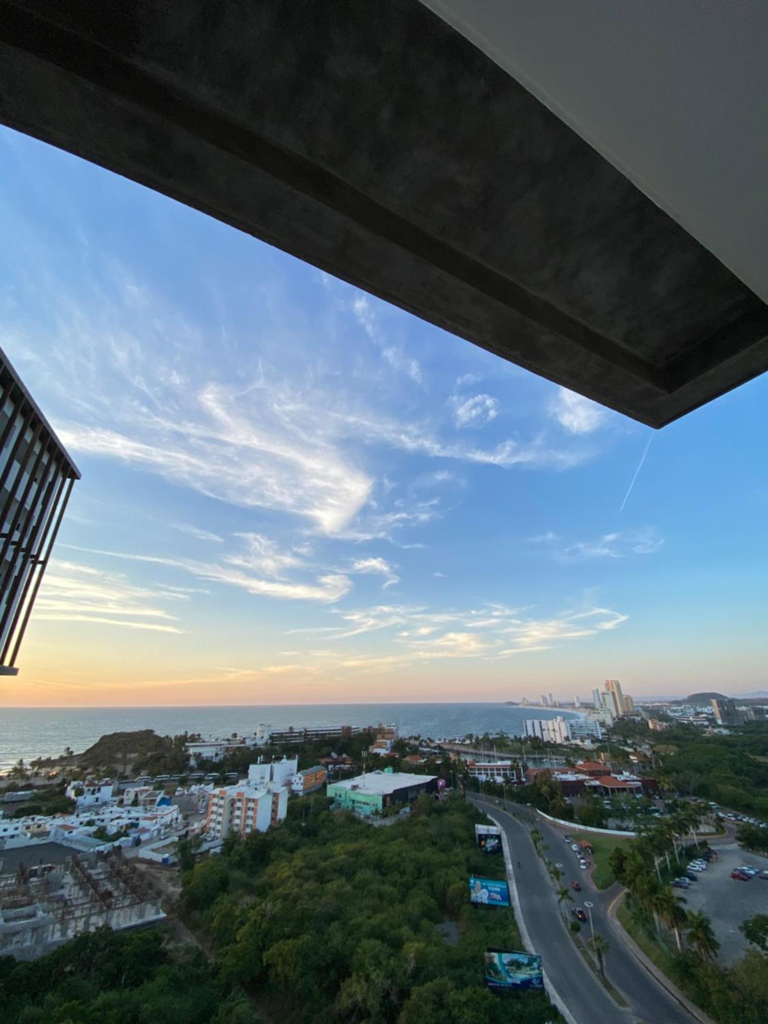 Departamento Con Gran Vista Al Mar Y Super Bien Ubicado *